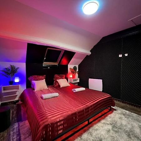 Red Love-Room / Balneo & Plus ! Souppes-sur-Loing Exteriér fotografie