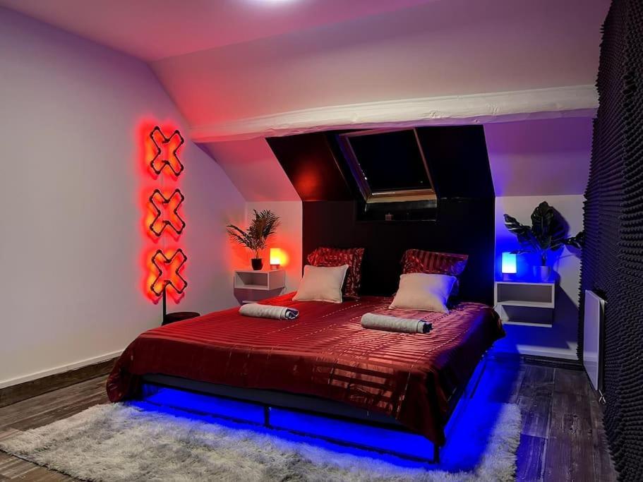 Red Love-Room / Balneo & Plus ! Souppes-sur-Loing Exteriér fotografie