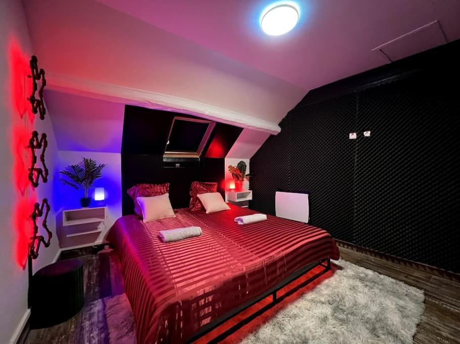 Red Love-Room / Balneo & Plus ! Souppes-sur-Loing Exteriér fotografie